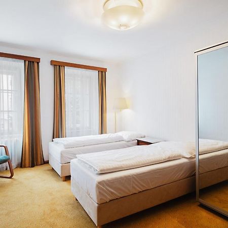 Hotel U Modreho Orla - At The Blue Eagle Praga Zewnętrze zdjęcie