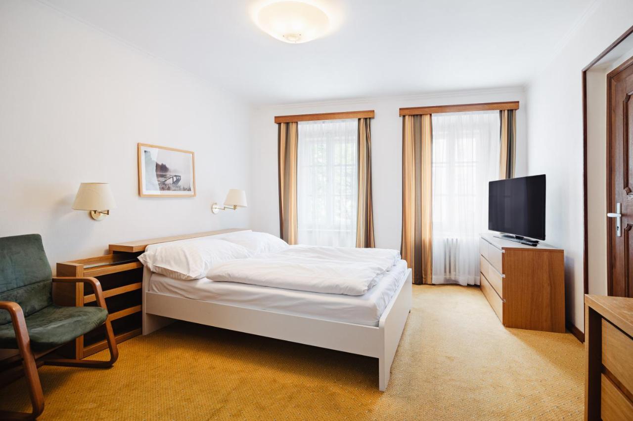 Hotel U Modreho Orla - At The Blue Eagle Praga Zewnętrze zdjęcie